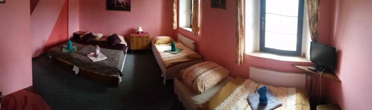 Penzion Pegas Depoltovice Nova Role Bagian luar foto